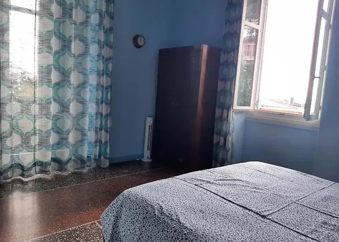 Semesterbostad Casa Gazzano *